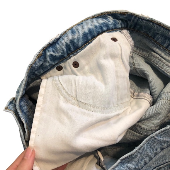 Abercrombie & Fitch The Baggy Low Rise Jeans 26 Light Wash Wide Leg Distressed - Picture 6 of 8